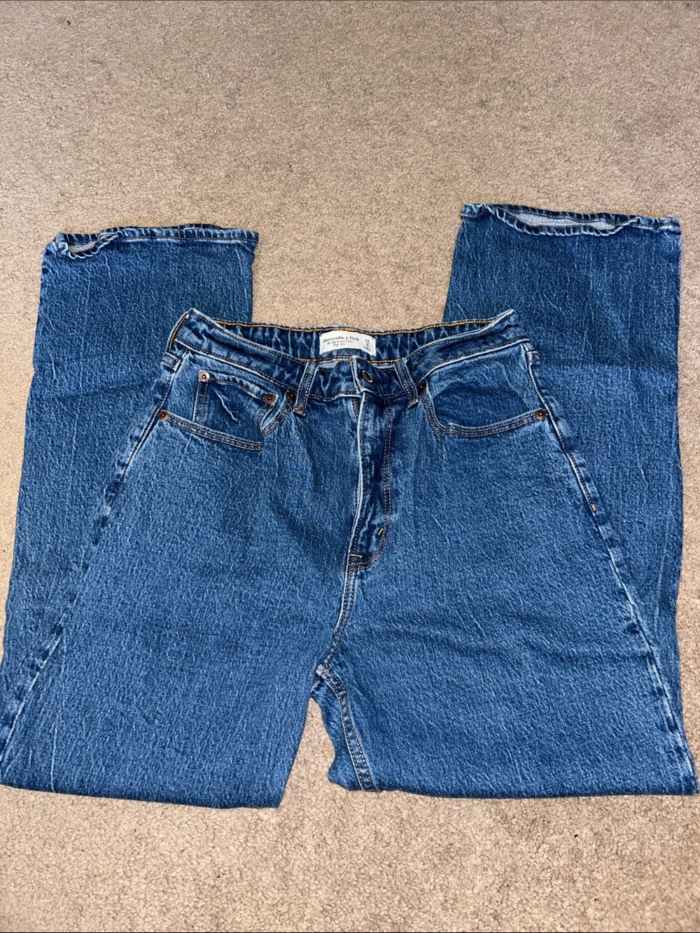 Abercrombie & Fitch Blue High-Rise Relaxed Jeans